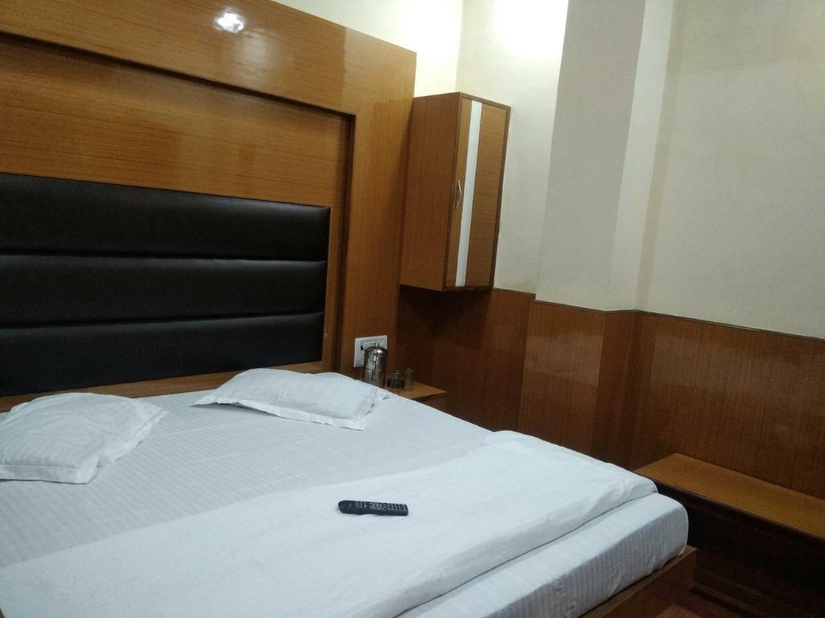 Silver Palace Hotel 뉴델리 외부 사진