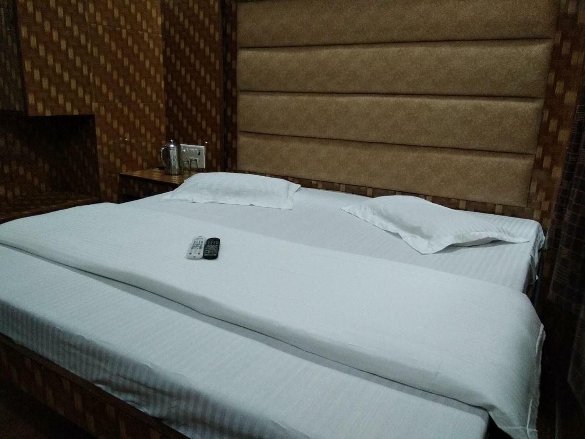 Silver Palace Hotel 뉴델리 외부 사진