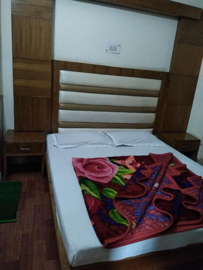 Silver Palace Hotel 뉴델리 외부 사진